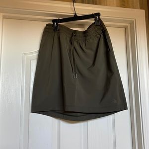 Northface skirt size small taupe green
